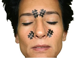 Aplicación de Cross Tape para sinusitis
