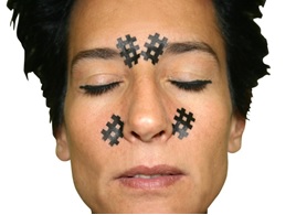 Aplicacin de Cross Tape para sinusitis