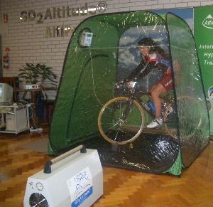 tienda altitud hipoxia entrenamiento fisico bicicleta